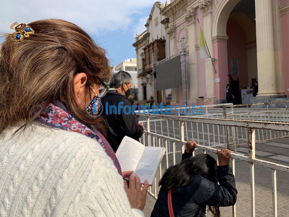 novena milagro fieles catedral