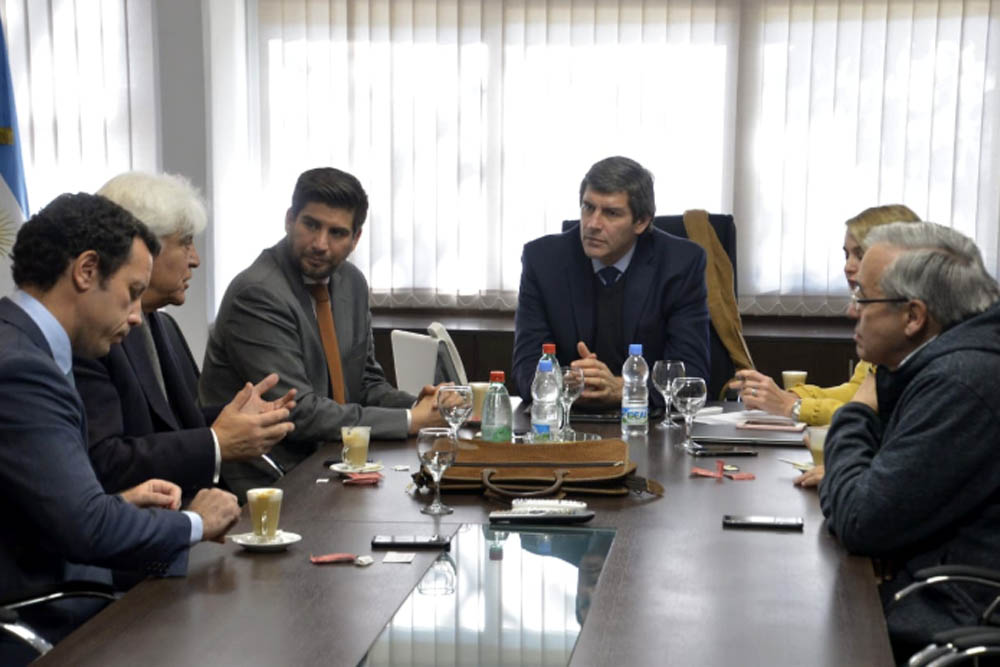 Reunión Fernando Yarade con el Grupo Gloria