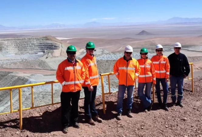 diputados visita mina lindero mansfield