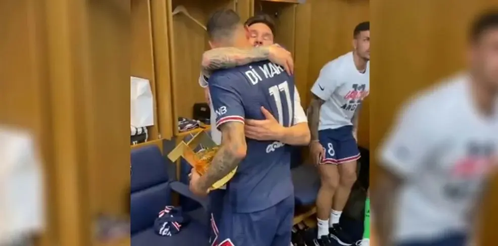 Qué le dijo Ángel Di María a Messi en la despedida del vestuario del PSG