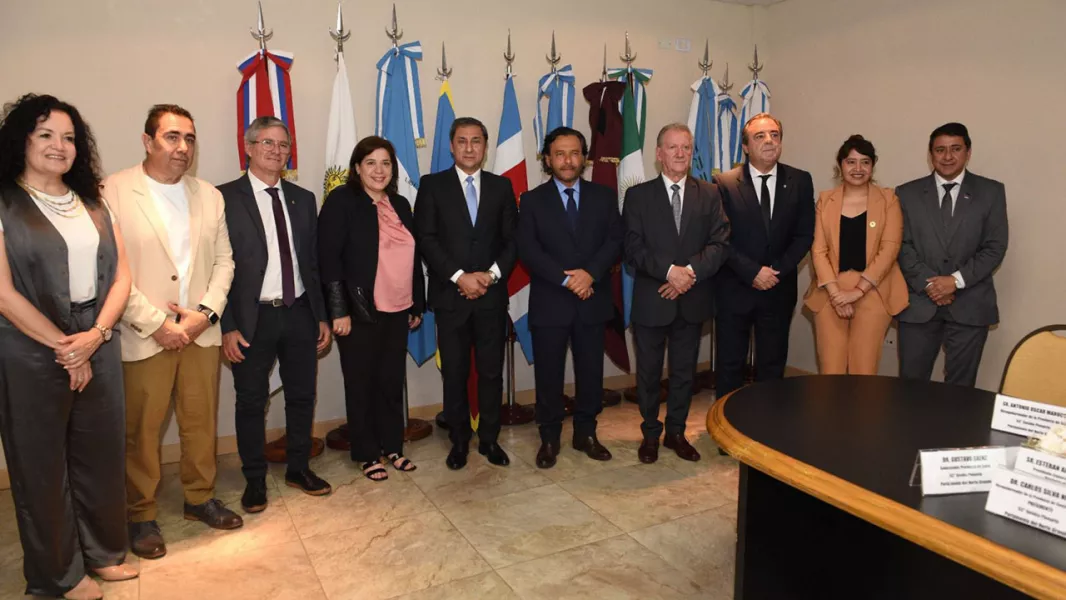 Parlamento Norte Grande 02