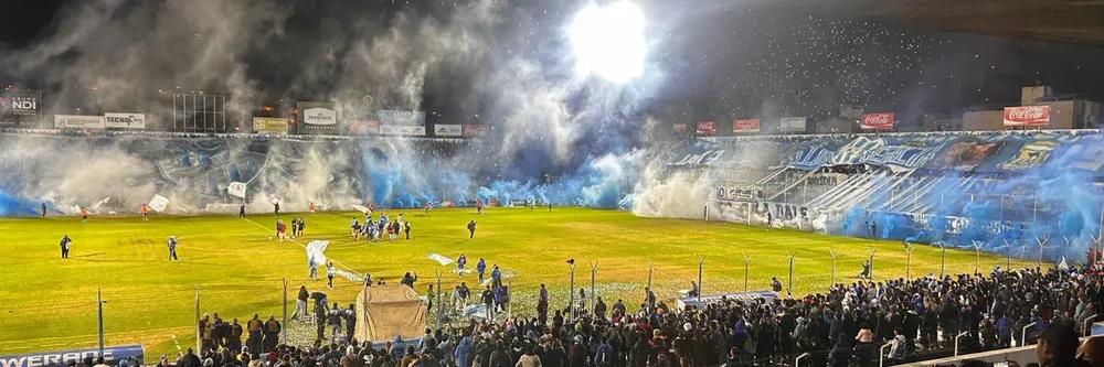 hinchada gimnasia y tiro