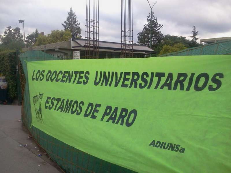 Con un paro, reclaman la reapertura de las paritarias en la UNSA