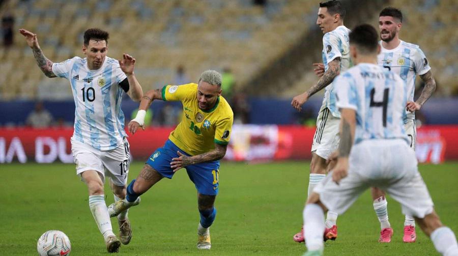 La FIFA sancionó a la Selección Argentina, por insultos en un partido contra Brasil