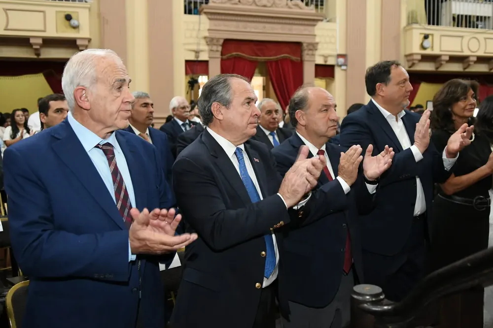 JURA SENADORES 3