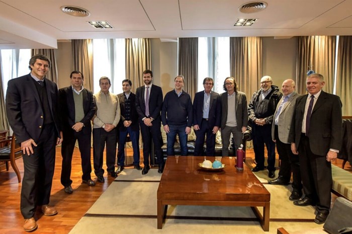 Reunión Yarade- Estrada-ministros económia